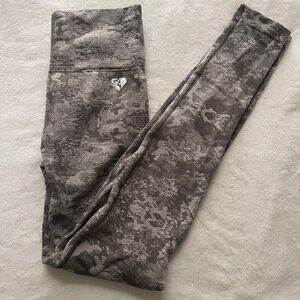 Women’s Best Green Camo High Waisted Seamless Leggings (S)
